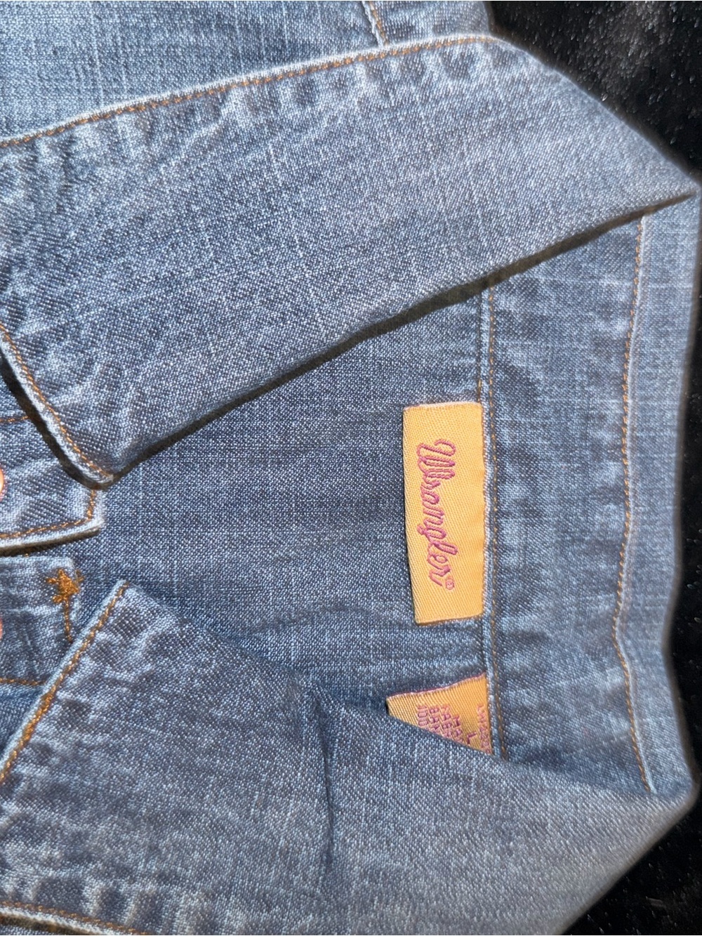 Wrangler women’s Dark Blue Denim Jeans with Tan Label